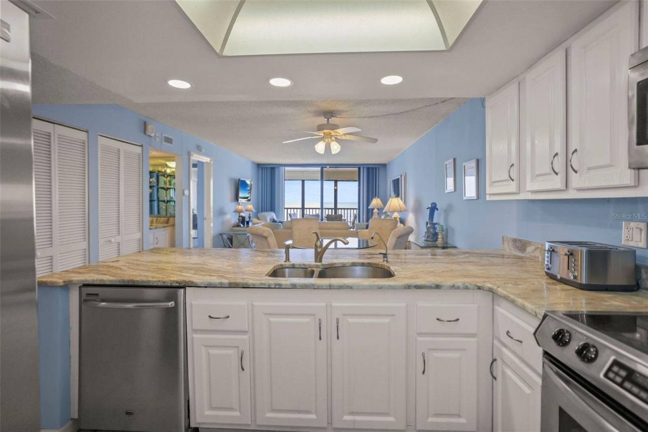 20040 Gulf Boulevard, Unit 302, Indian Shores, FL 33785 Photo