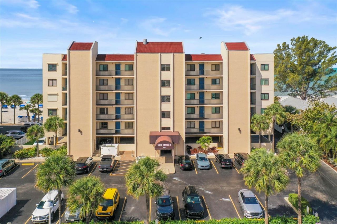 20040 Gulf Boulevard, Unit 302, Indian Shores, FL 33785 Photo