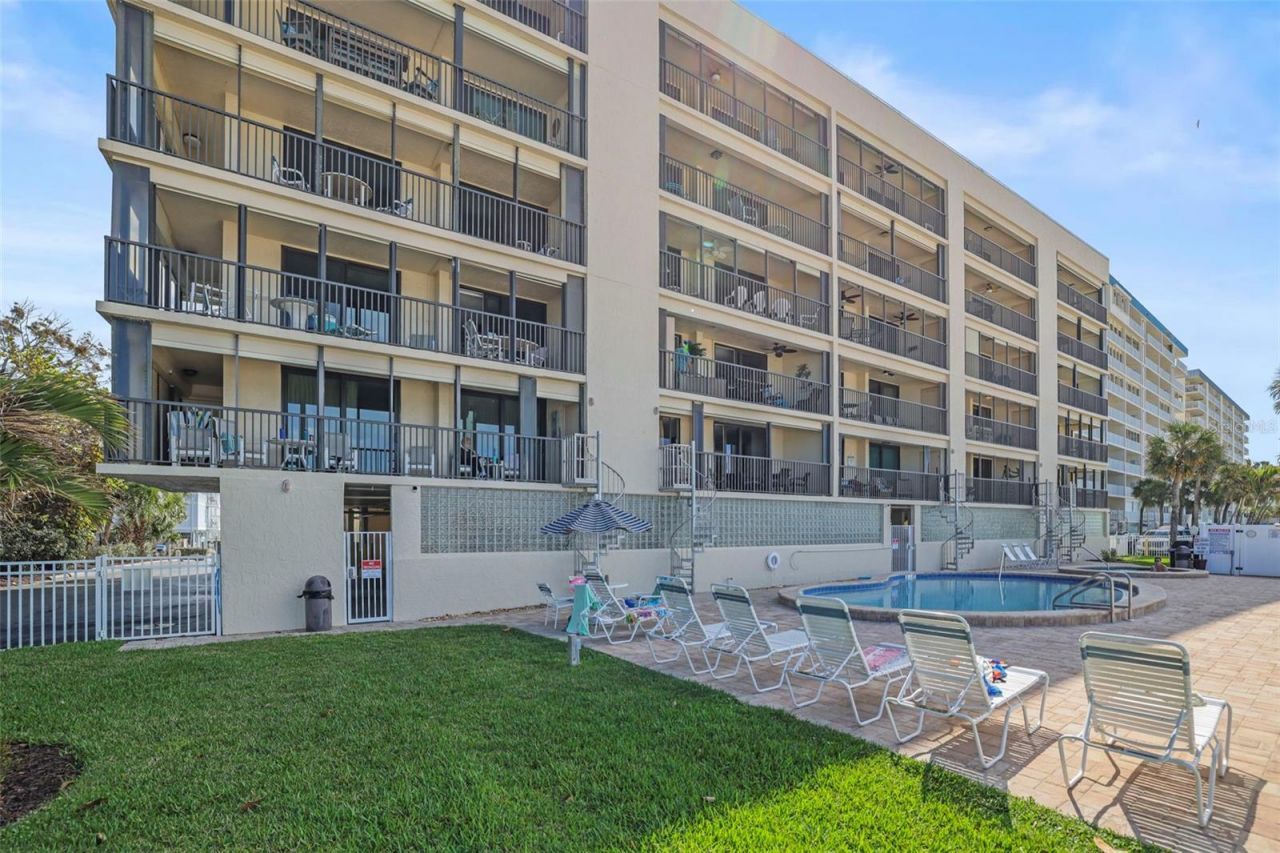 20040 Gulf Boulevard, Unit 302, Indian Shores, FL 33785 Photo