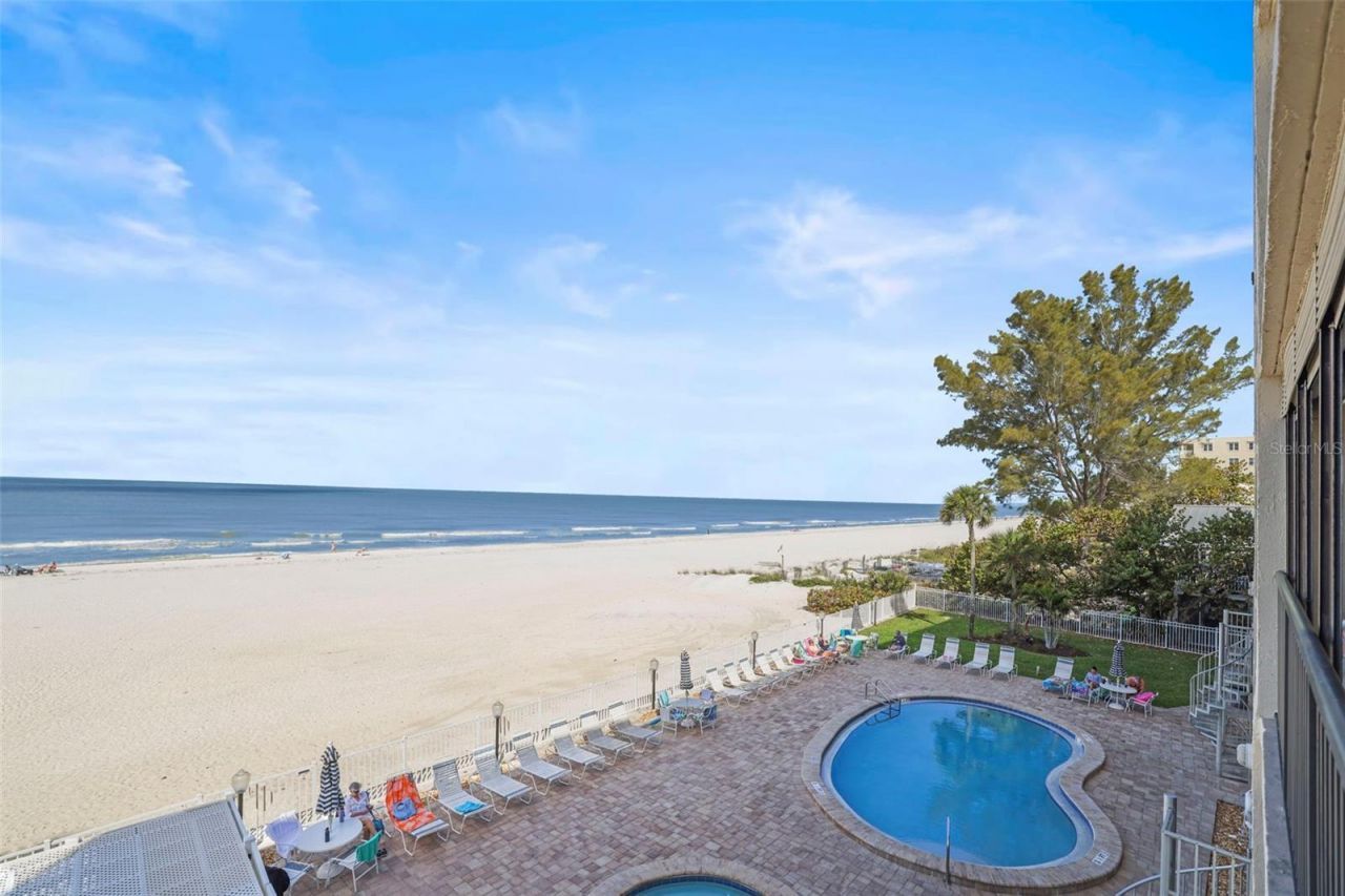 20040 Gulf Boulevard, Unit 302, Indian Shores, FL 33785 Photo