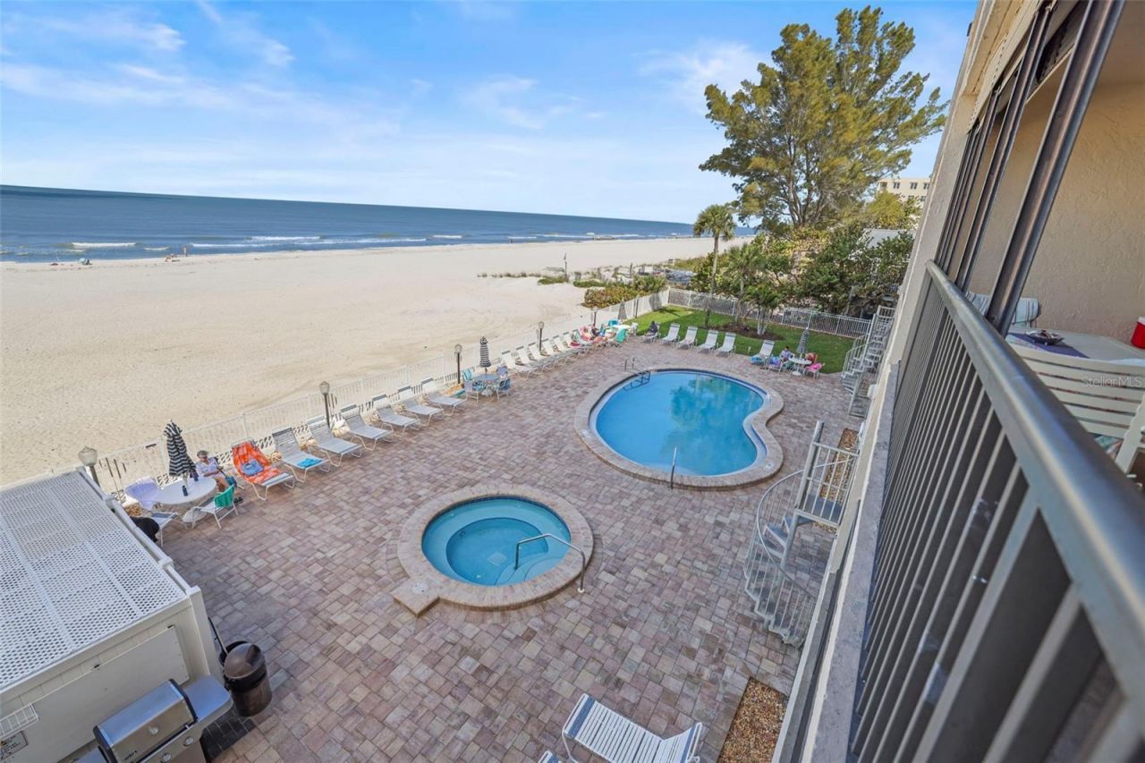 20040 Gulf Boulevard, Unit 302, Indian Shores, FL 33785 Photo