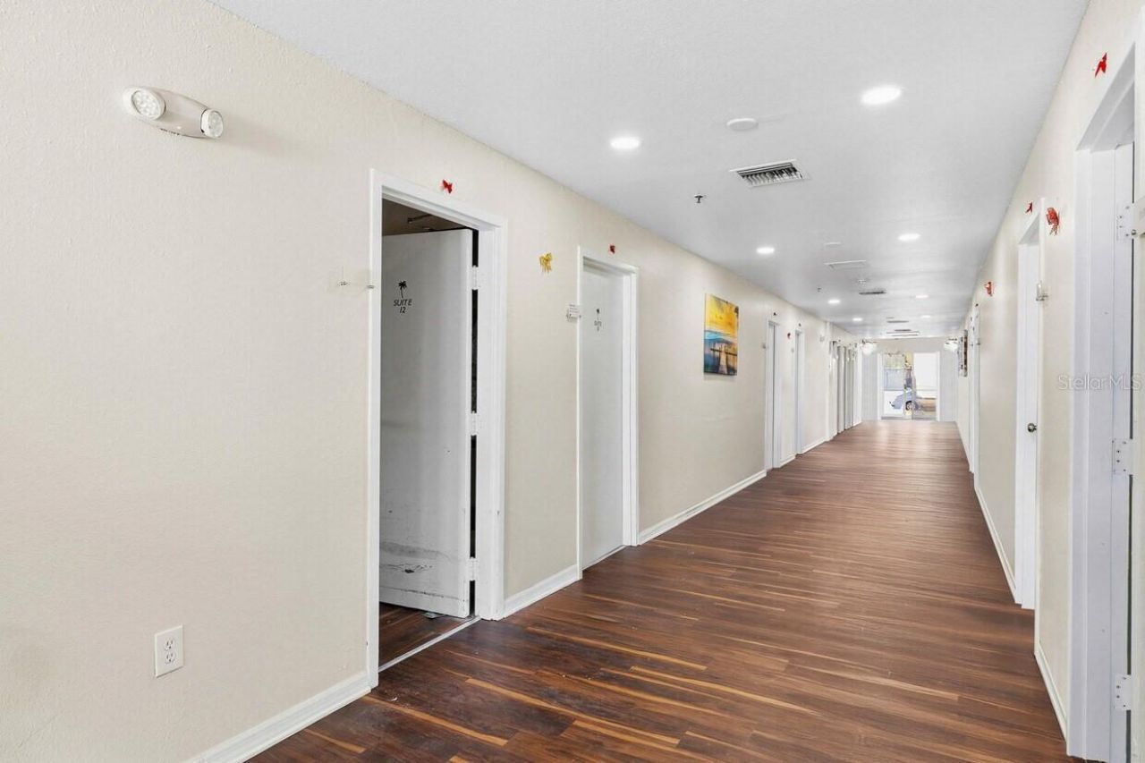 820 15th Street N, Saint Petersburg, FL 33705 Photo