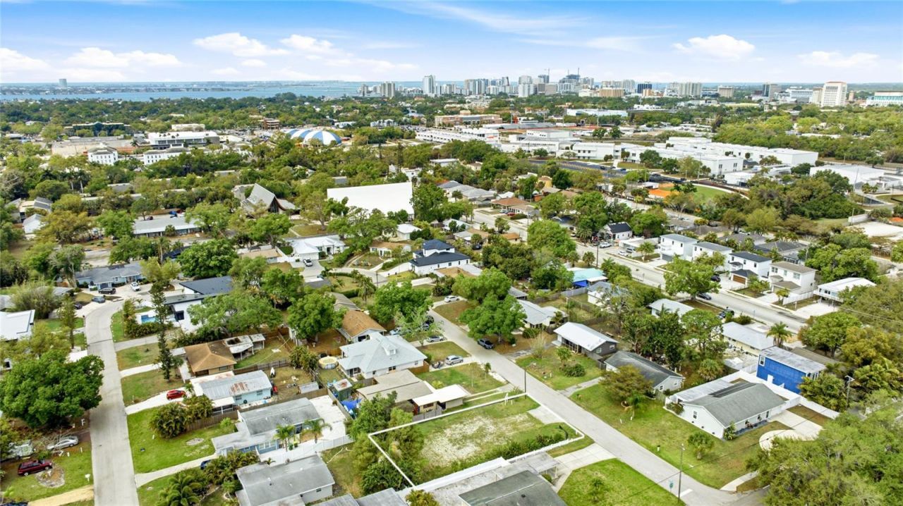 2360 Loma Linda Street, Sarasota, FL 34239 Photo