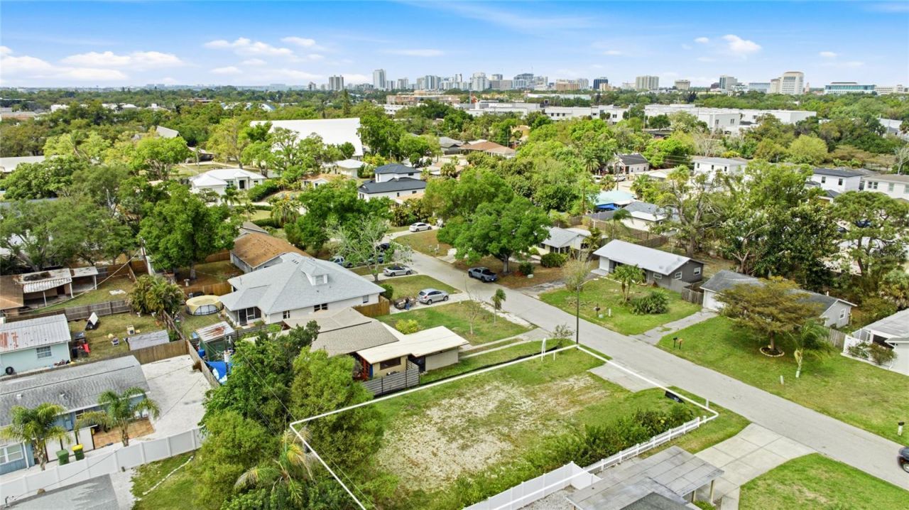 2360 Loma Linda Street, Sarasota, FL 34239 Photo