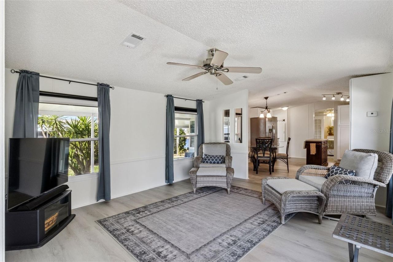 8556 Breeze Hill Drive , Lake Wales, FL 33898 Photo