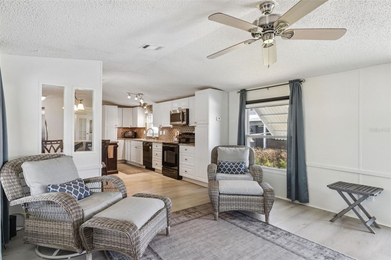 8556 Breeze Hill Drive , Lake Wales, FL 33898 Photo