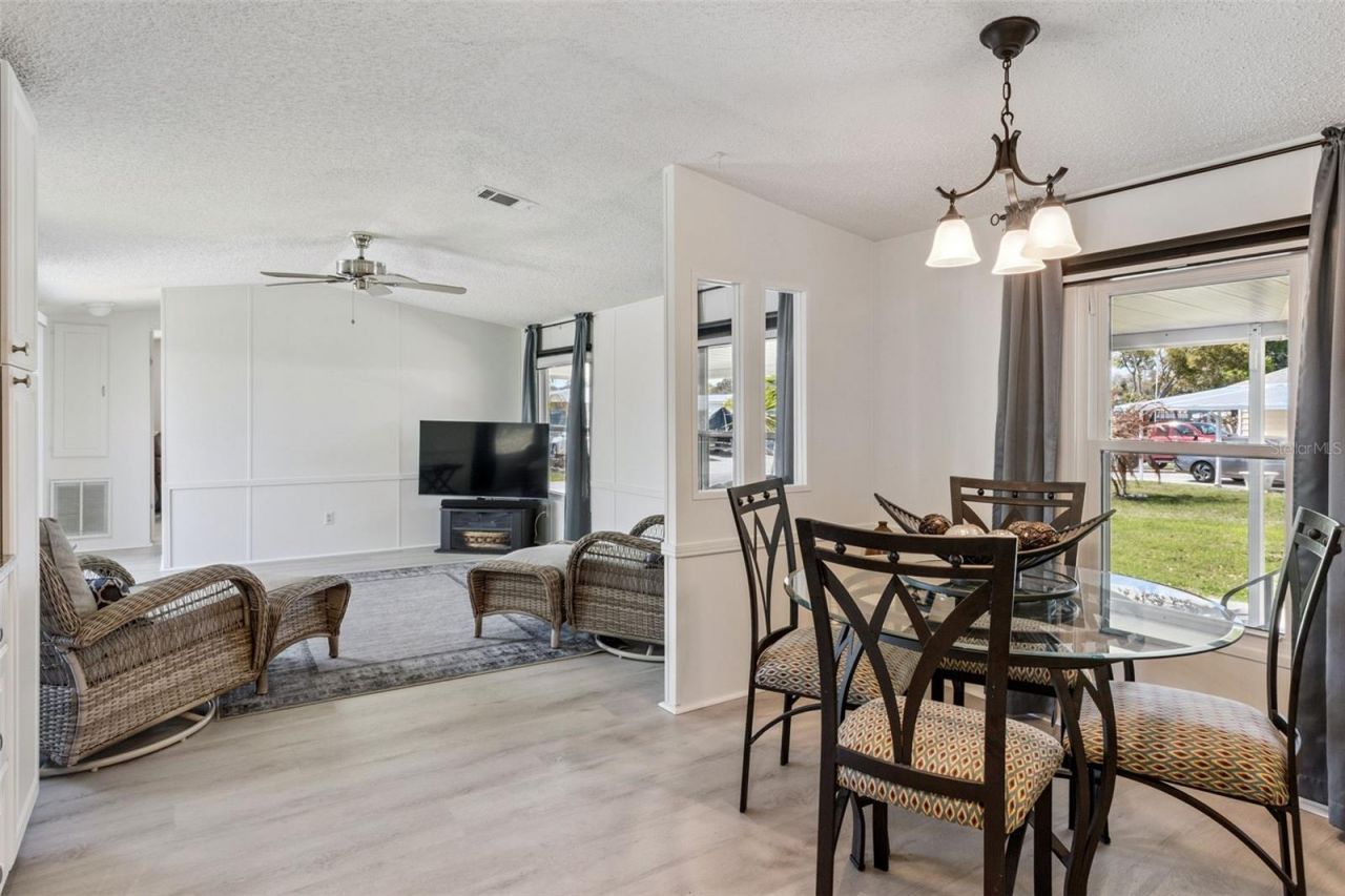 8556 Breeze Hill Drive , Lake Wales, FL 33898 Photo