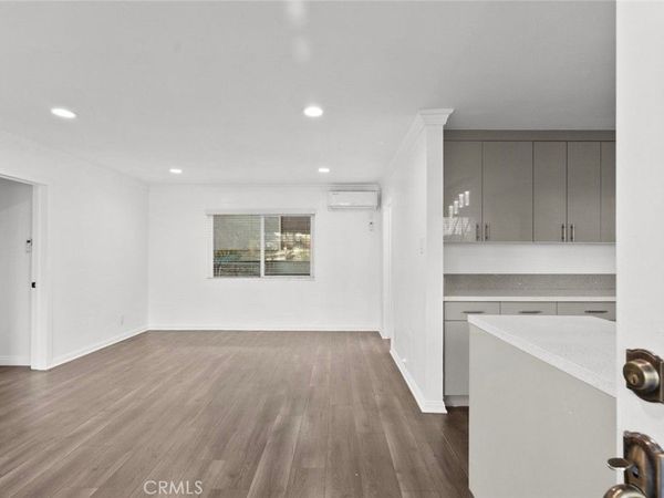 408 Spencer Street, Unit A, Glendale, CA 91202