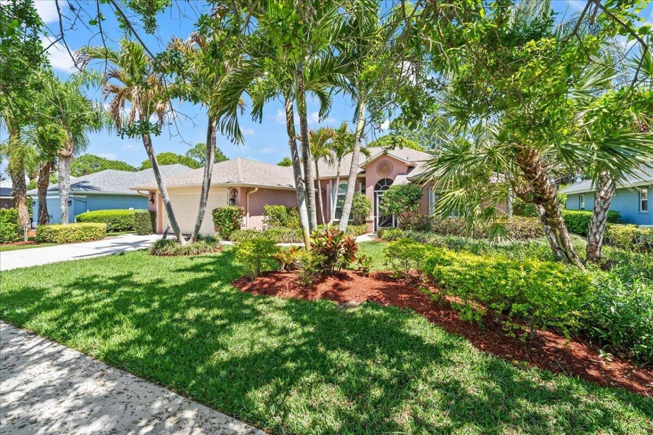 214 SW Fernleaf Trail, Port Saint Lucie, FL 34953 Photo