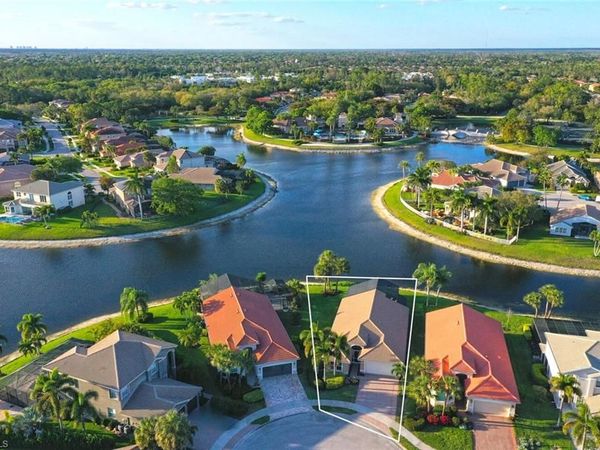 2135 Khasia PT, NAPLES, FL 34119