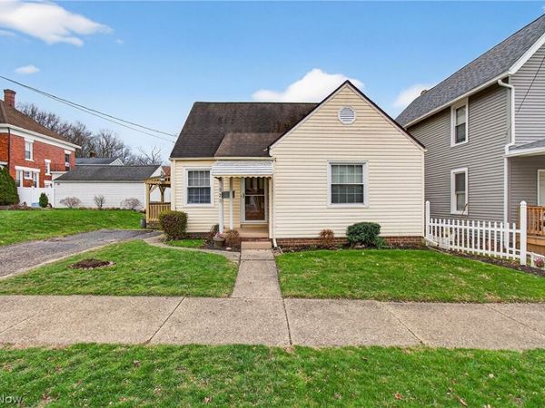 323 Cherry Road NE, Massillon, OH 44646