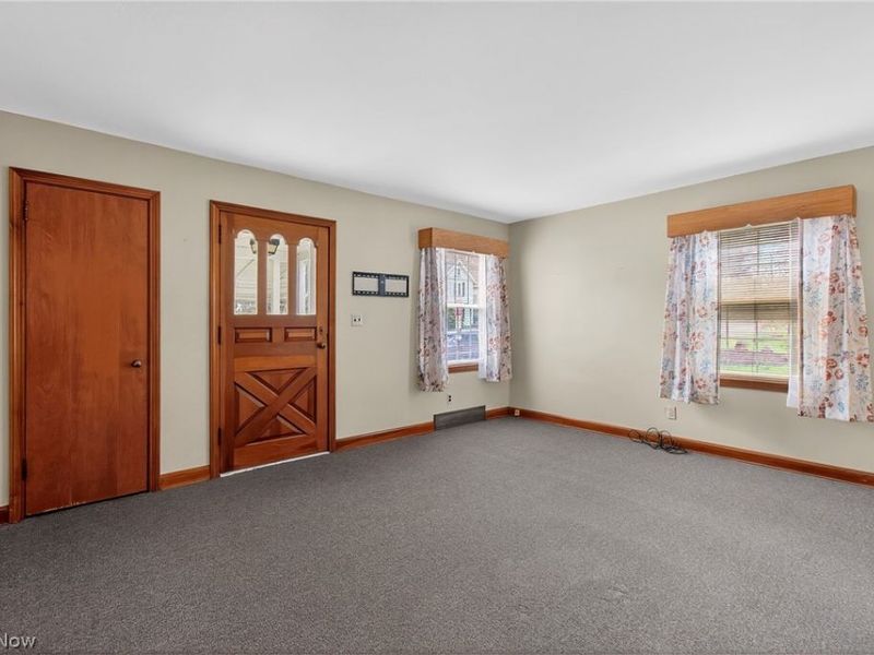 323 Cherry Road NE, Massillon, OH 44646 Photo 12