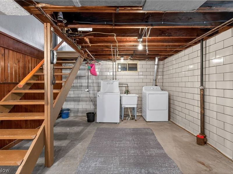 323 Cherry Road NE, Massillon, OH 44646 Photo 24