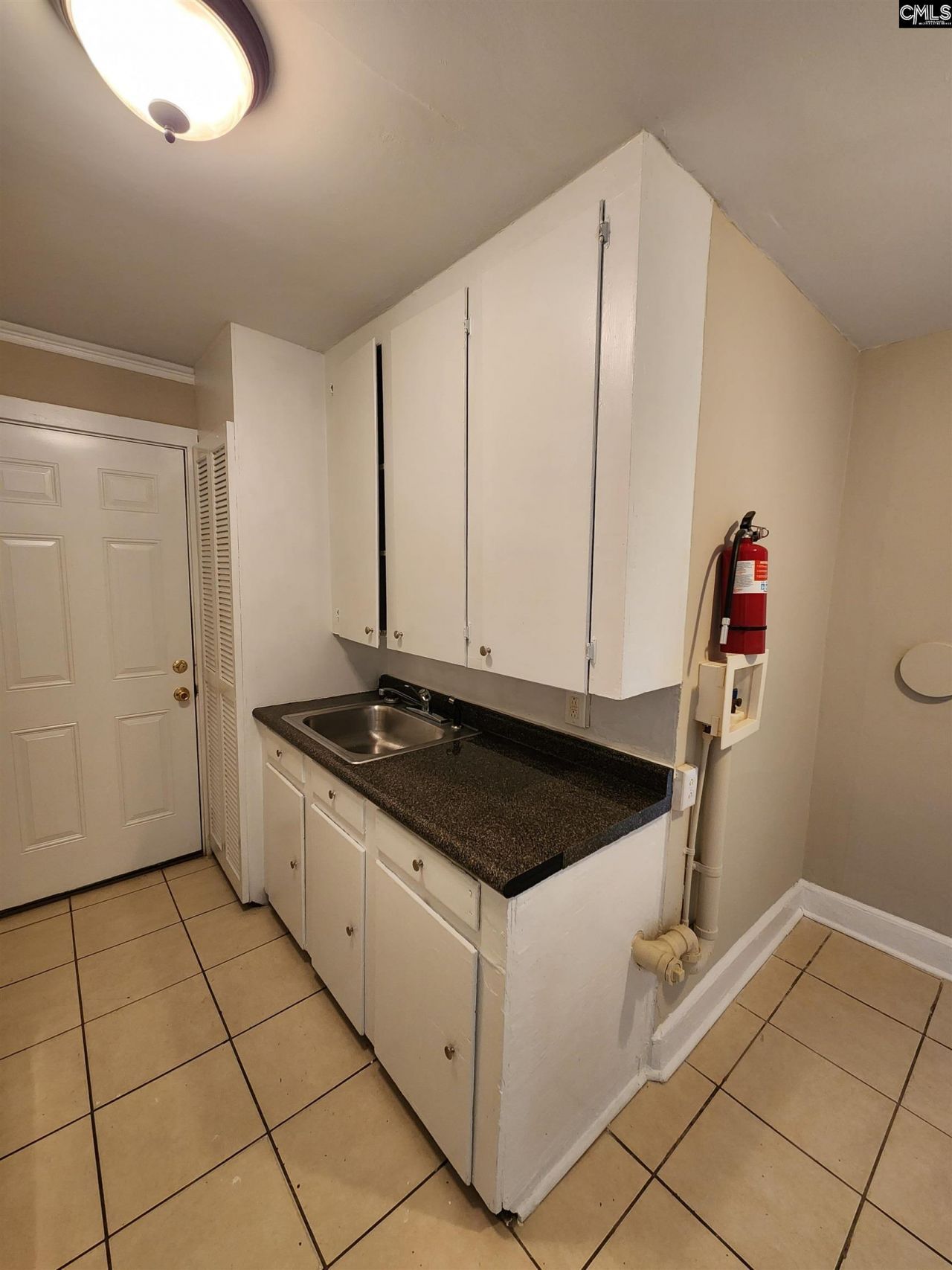 713 S Bonham Road Photo 17