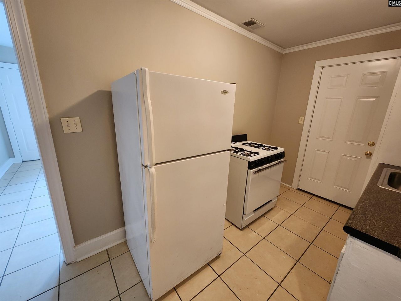 713 S Bonham Road Photo 18