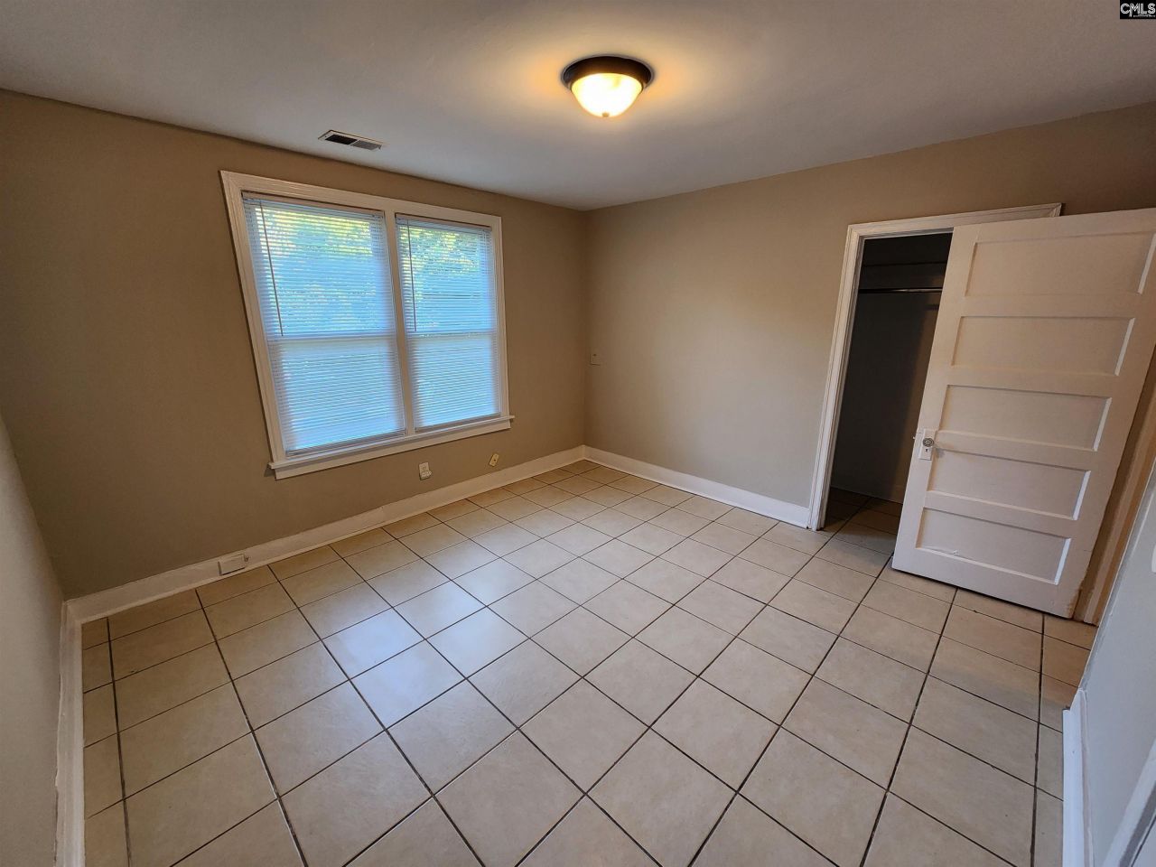 713 S Bonham Road Photo 24