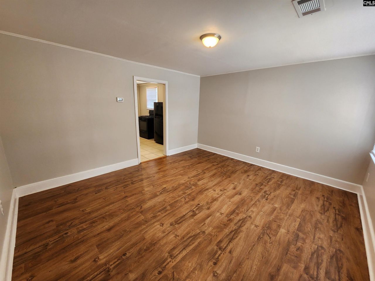 713 S Bonham Road Photo 35