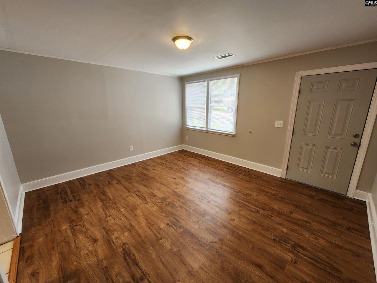 713 S Bonham Road Photo 36