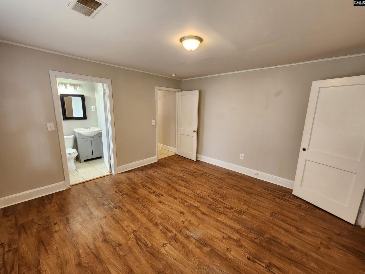 713 S Bonham Road Photo 41