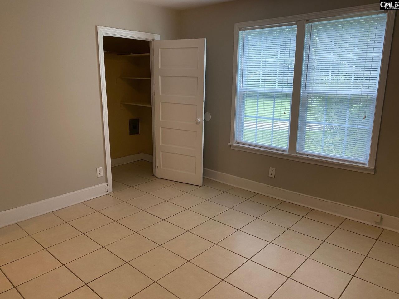 713 S Bonham Road Photo 6