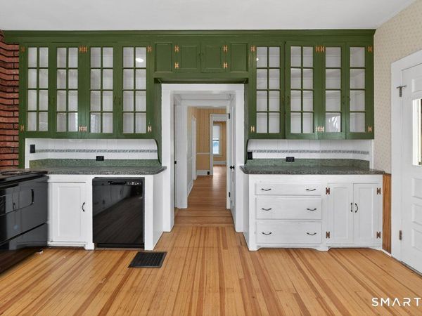 164 West Main , Southington, CT 06479