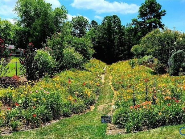 7387 Colts Neck Road, Mechanicsville, VA 23111