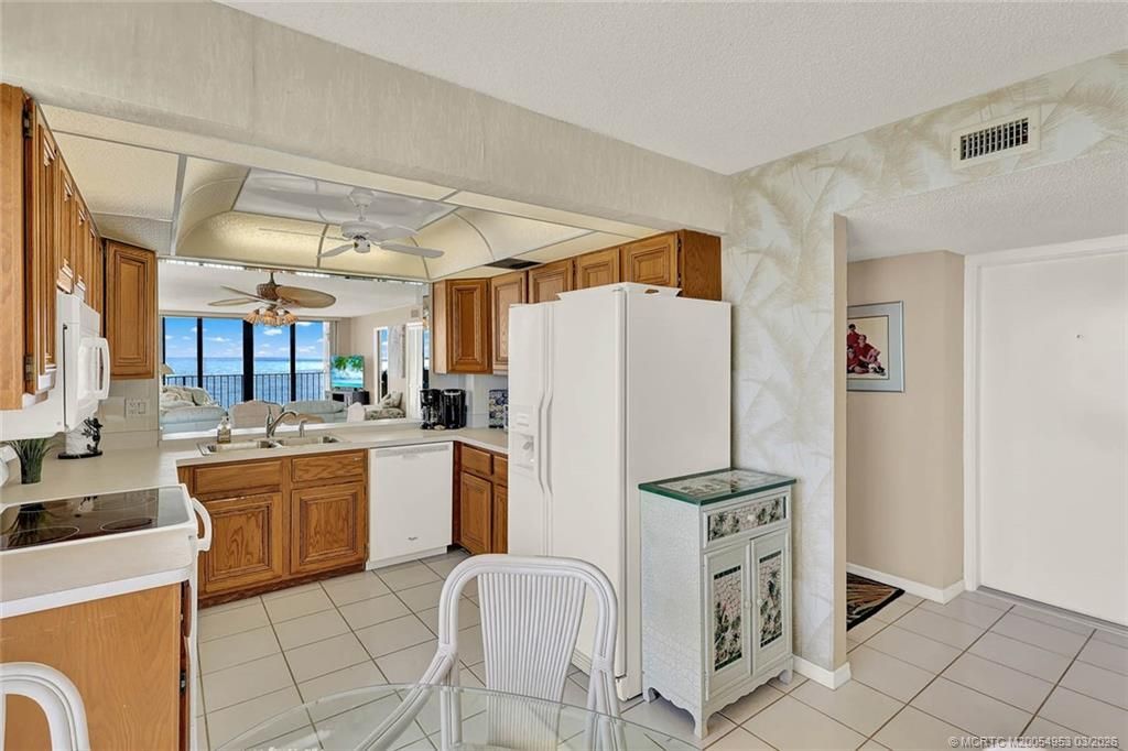 10000 S Ocean Drive, Unit 901, Jensen Beach, FL 34957 Photo