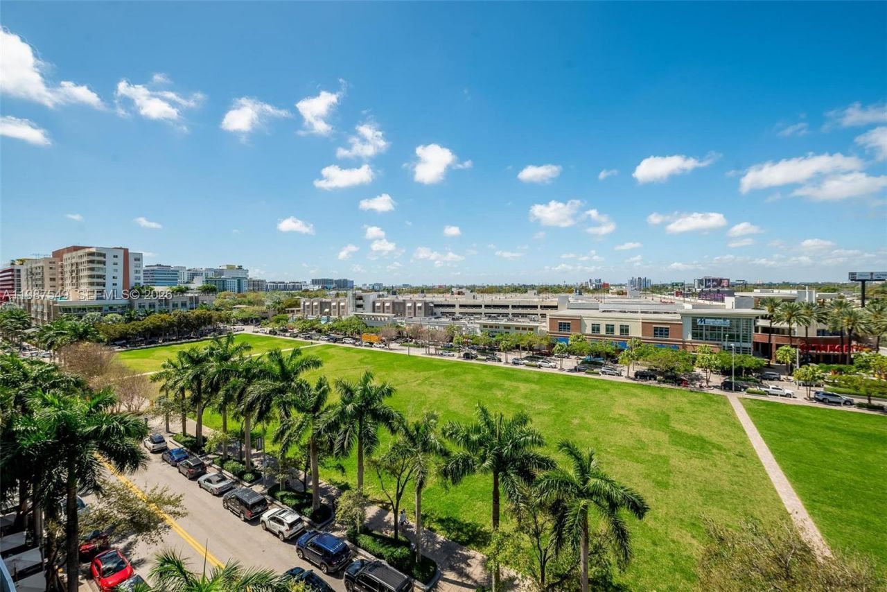 3470 E Coast Ave , Unit H0302, Miami, FL 33137 Photo