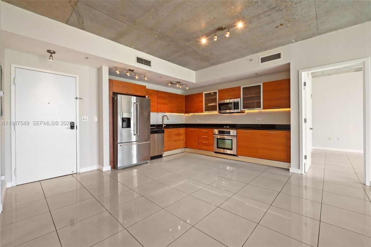 3470 E Coast Ave , Unit H0302, Miami, FL 33137 Photo