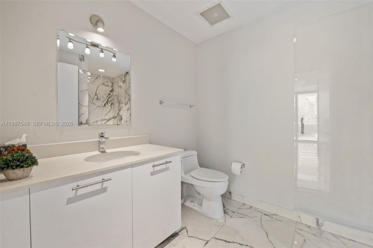 3470 E Coast Ave , Unit H0302, Miami, FL 33137 Photo