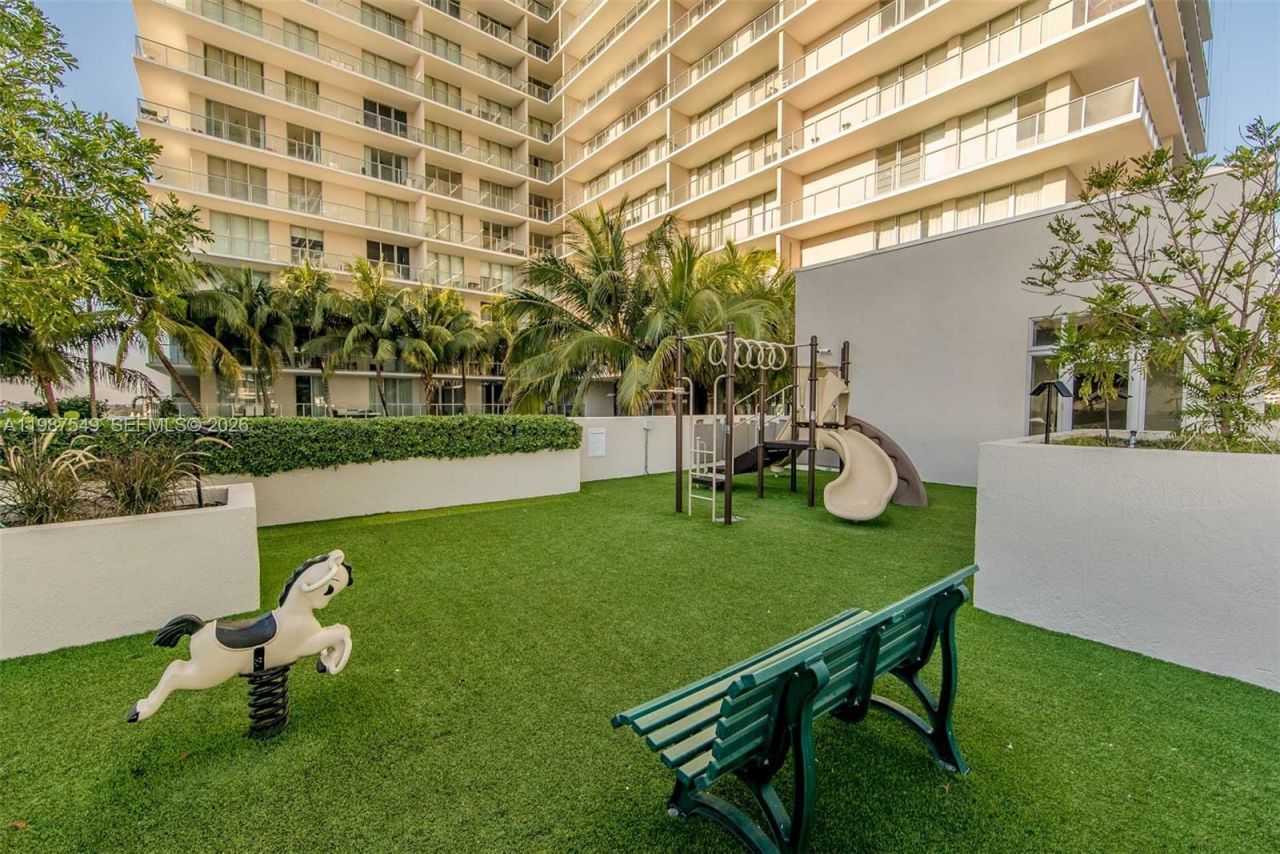 3470 E Coast Ave , Unit H0302, Miami, FL 33137 Photo