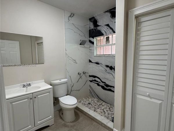 1545 NW 1st St, Unit 1535, Miami, FL 33125