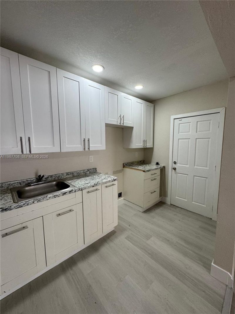 1545 NW 1st St, Unit 1535, Miami, FL 33125 Photo