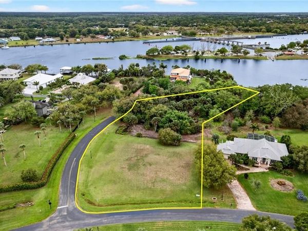 18151 Riverchase CT , ALVA, FL 33920