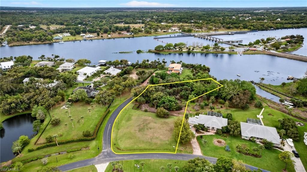 18151 Riverchase Ct , Alva, FL 33920 Photo