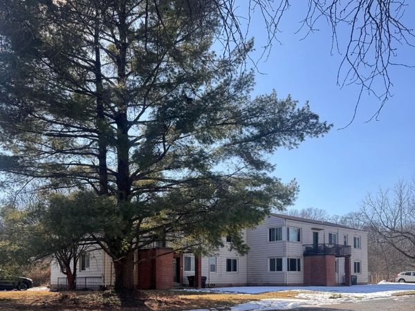 31 Flanders, Greenhills, OH 45218