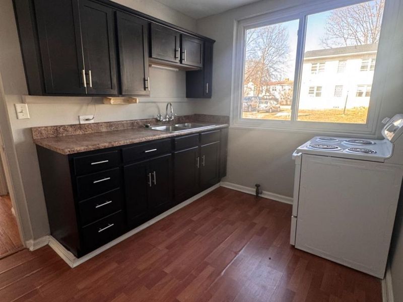 31 Flanders, Greenhills, OH 45218 Photo 10