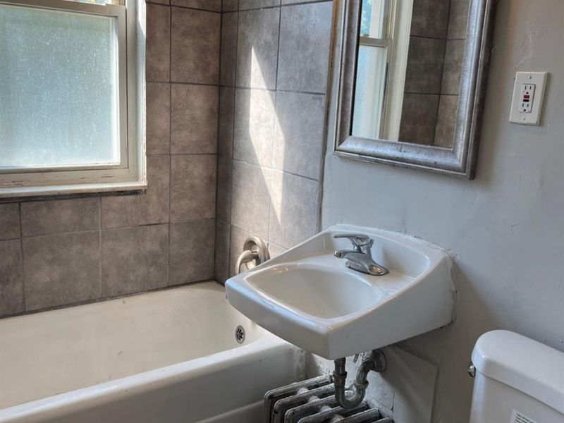 31 Flanders, Greenhills, OH 45218 Photo 5