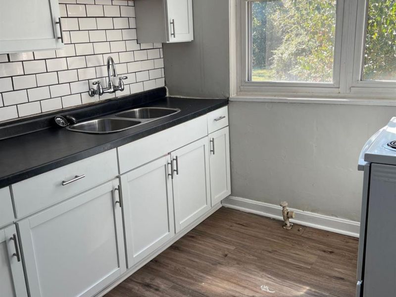 31 Flanders, Greenhills, OH 45218 Photo 6