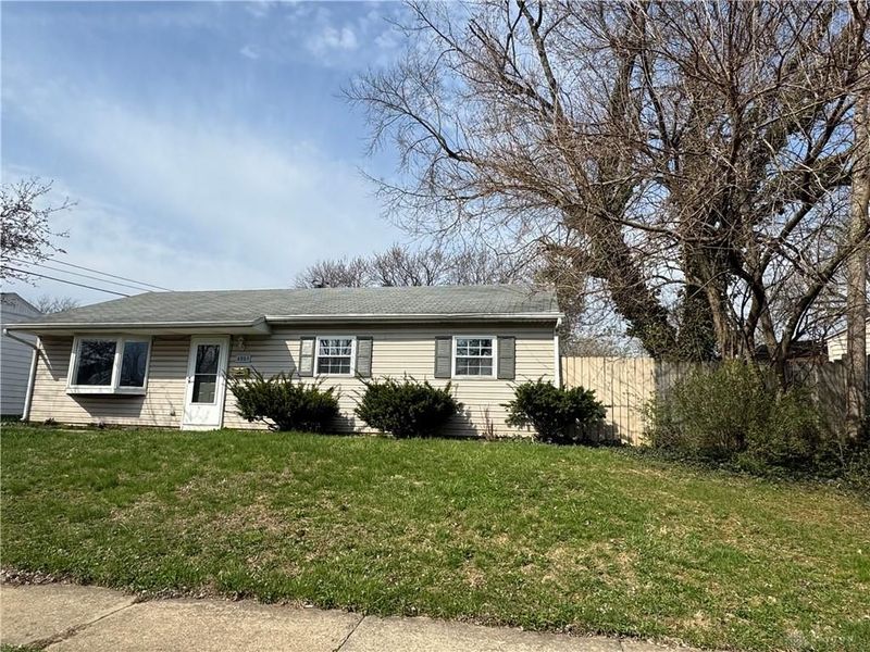 4883 Rainier Drive, Dayton, OH 45432 Photo 2