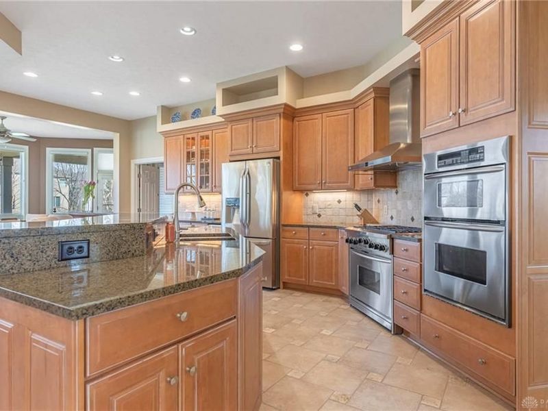 1027 Wild Hickory Lane, Washington Township, OH 45458 Photo 16