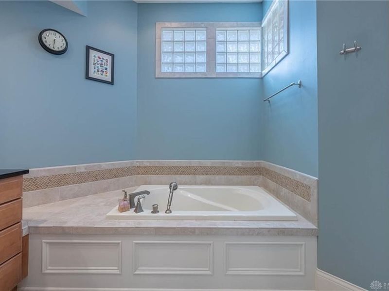1027 Wild Hickory Lane, Washington Township, OH 45458 Photo 34