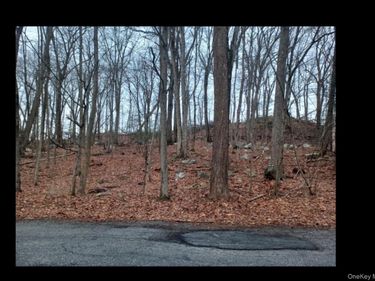 27 Jean Drive , Cortlandt Manor, NY 10567