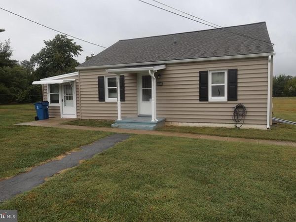 52 A N MAIN STREET , SMITHSBURG, MD 21783