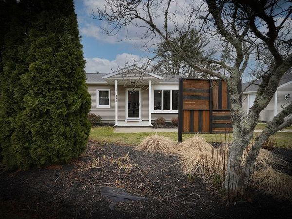 438 Gulf Road W, Dartmouth, MA 02748