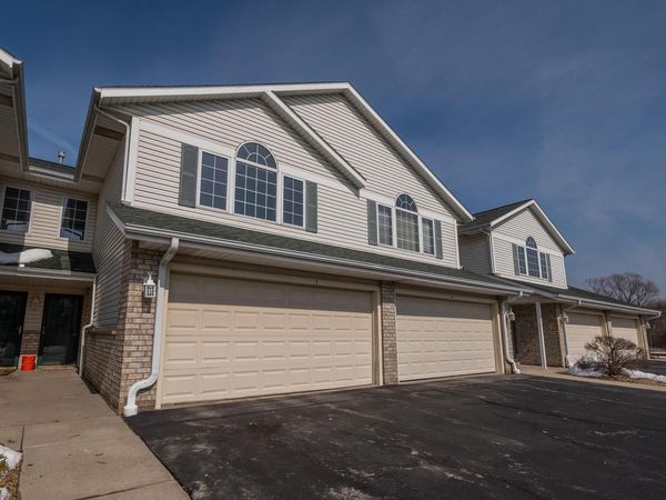 622 Shepherds DRIVE, Unit 3, West Bend, WI 53090