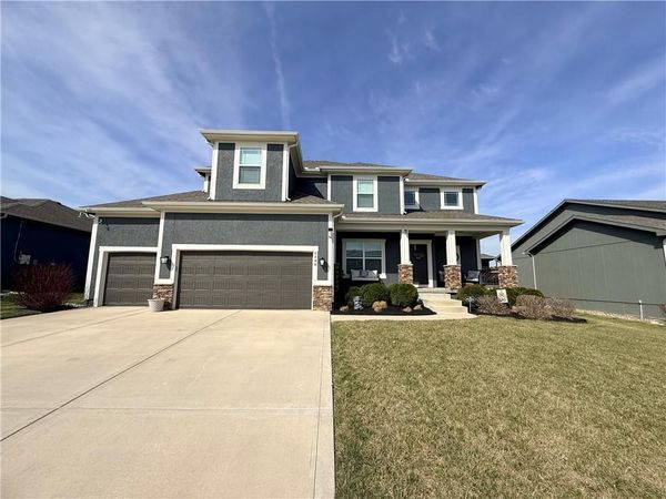 4406 SW Amethyst Drive, Lee's Summit, MO 64082