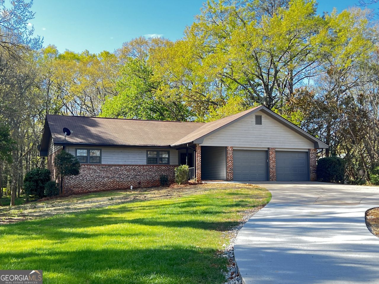 2115 Oak Hill Road, Covington, GA 30016 Main Photo