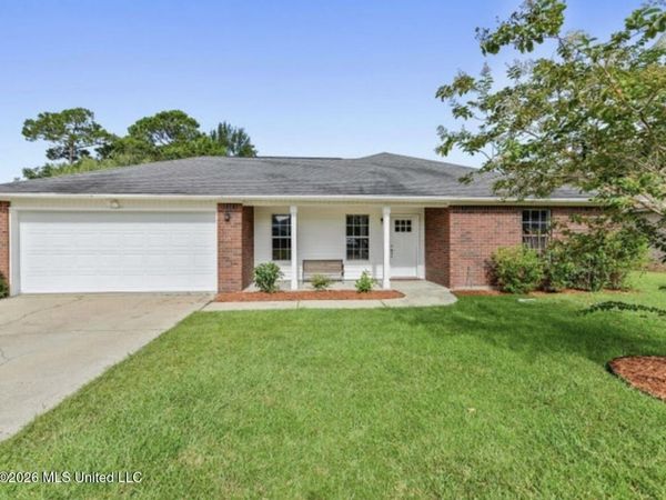 3421 N 10th Street, Ocean Springs, MS 39564