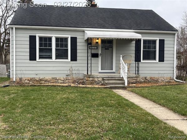 1885 West Boulevard, Berkley, MI 48072